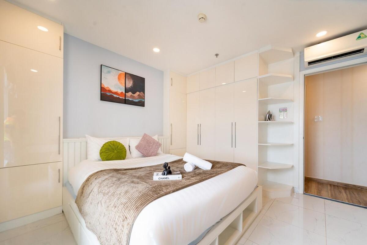 District 3 Modern Nest 2 Bedroom *