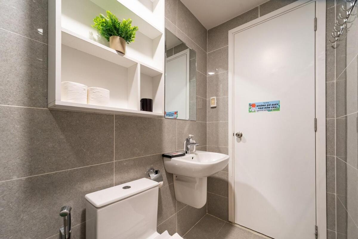 District 3 Modern Nest 2 Bedroom *