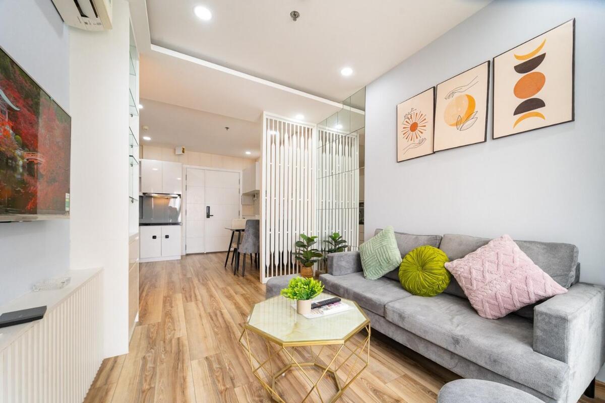 District 3 Modern Nest 2 Bedroom Apartment *